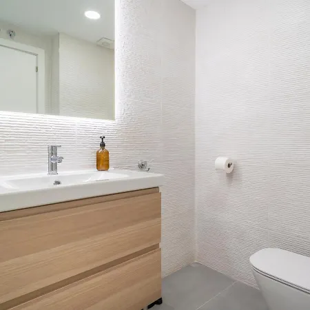 Sanders San Patricio - Dreamy Two-bedroom Downtown * Málaga