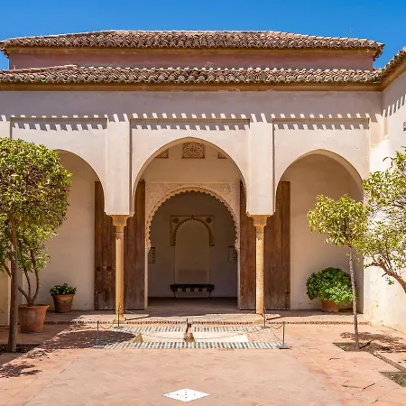Sanders San Patricio - Dreamy Two-bedroom Downtown *